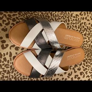 NWOB Aerosoles Pilot Leather Sandals